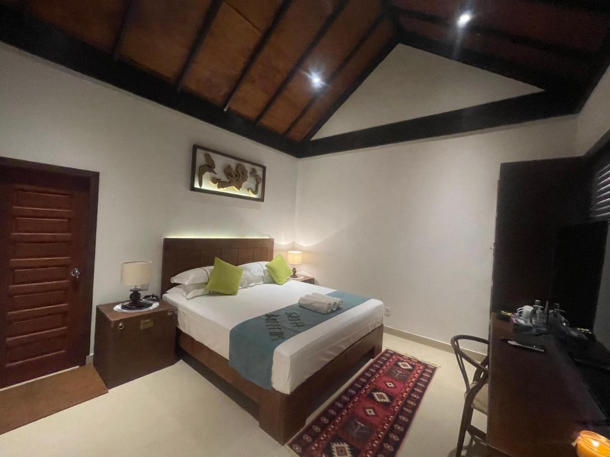 Atholhu Residence Fehendhoo Buitenkant foto