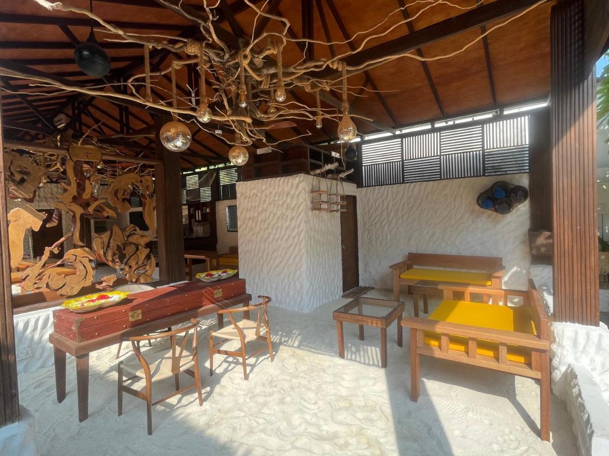 Atholhu Residence Fehendhoo Buitenkant foto
