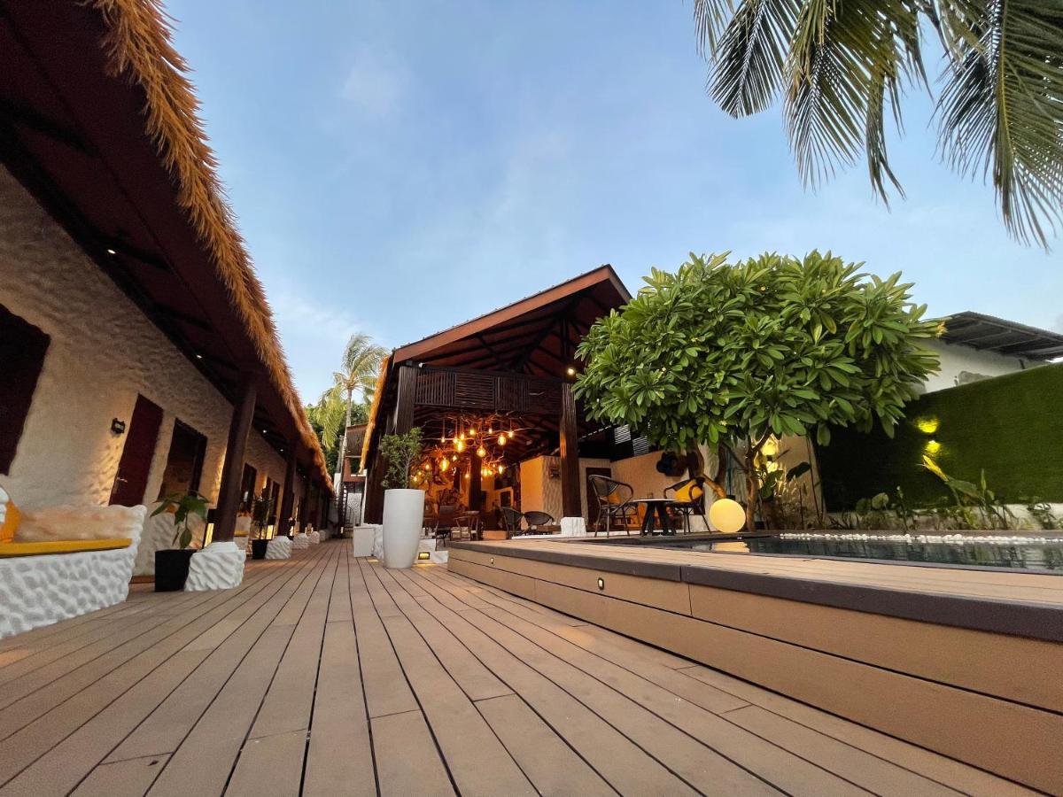 Atholhu Residence Fehendhoo Buitenkant foto